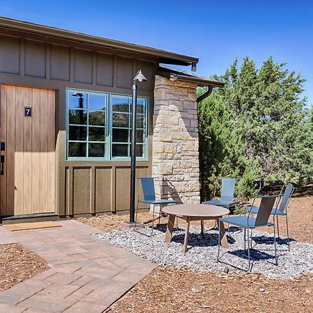 Inn History Grand Canyon Cabin Williams Exterior photo